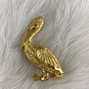Pelican Gold Toned Brooch / Pin